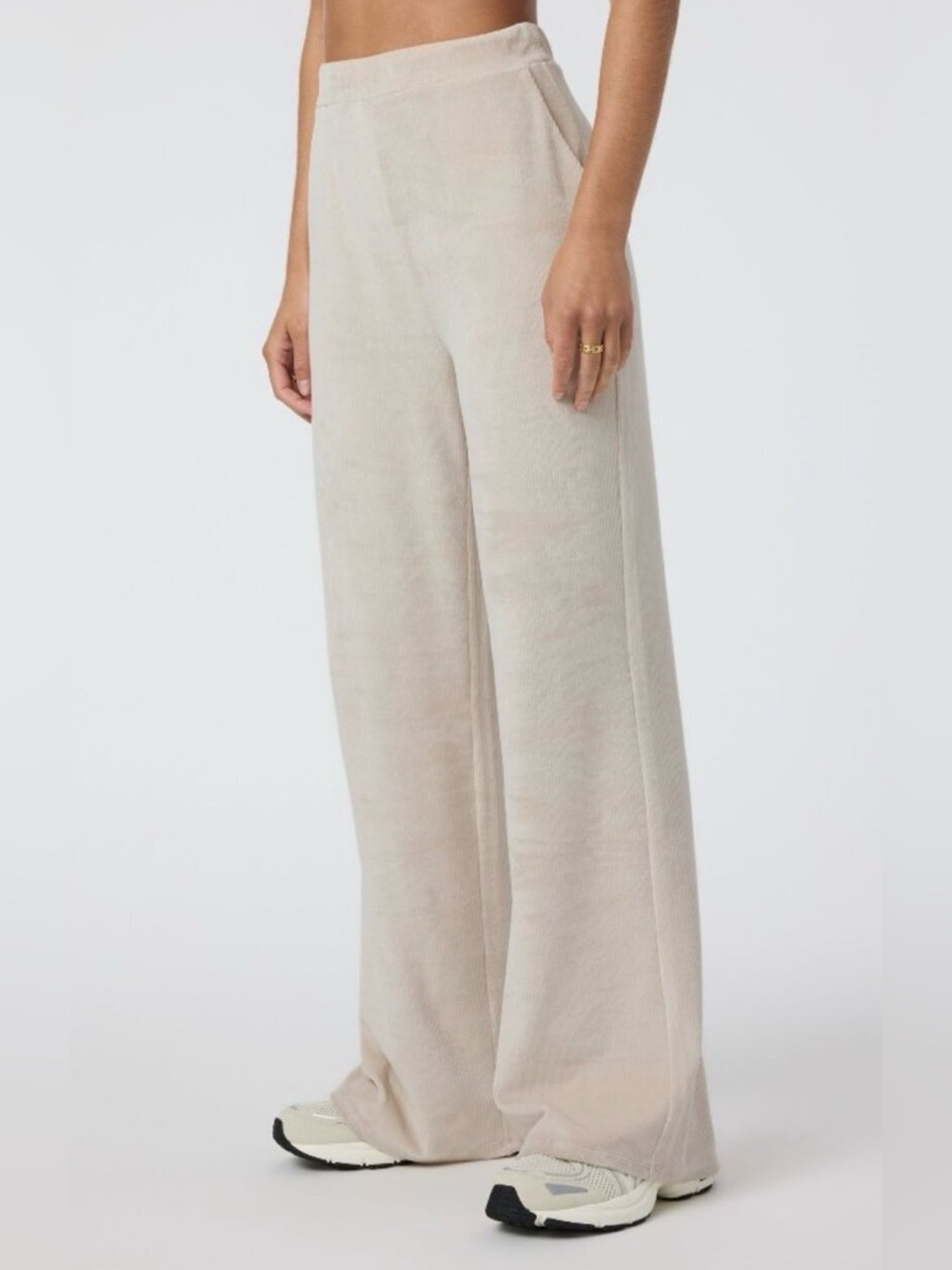 Vuori Haven Women’s Wide Leg Pants in Suede Ribbed Velour Lounge, sz medium